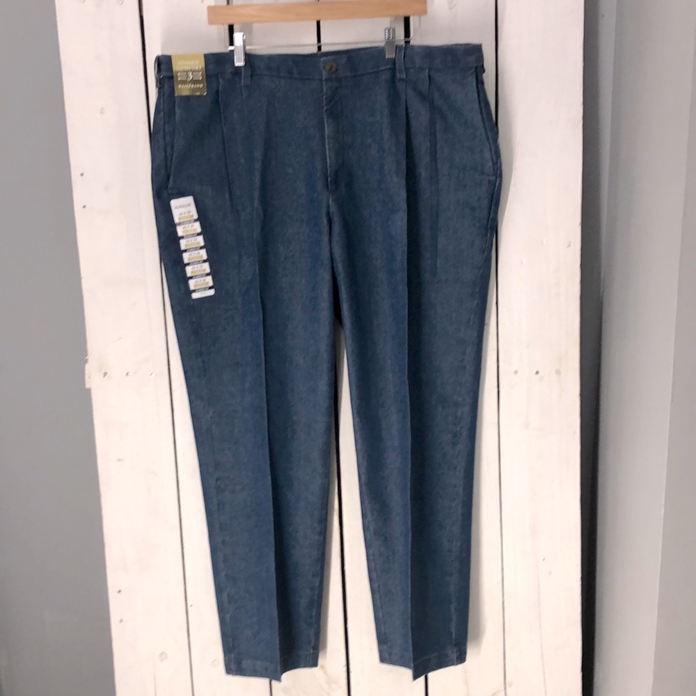 Haggar Men's Pants 42W X 30L Pleated Stretch Denim